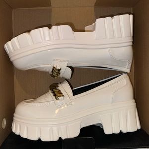 Brand new! Fashion nova women’s shoes